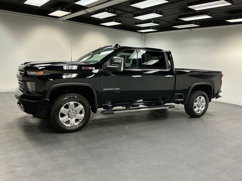 Used 2022 Chevrolet Silverado 2500 LTZ w/ Z71 Chrome Sport Edition AWD/4WD image 2