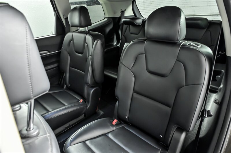 Used 2022 Kia Telluride S AWD/4WD image 18