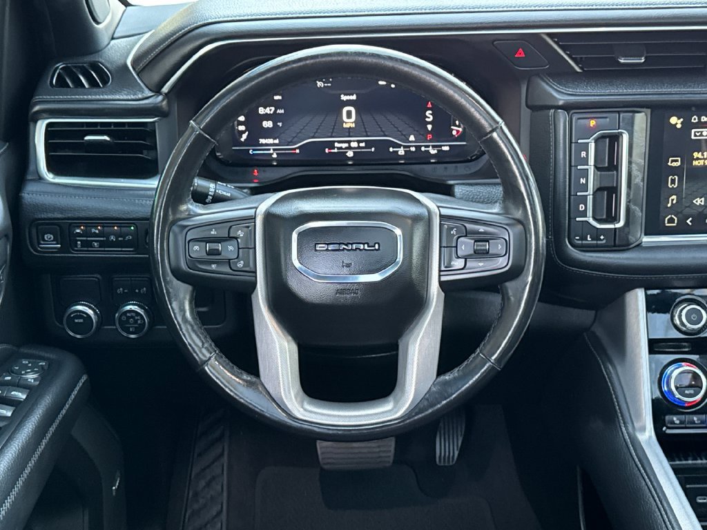 Used 2022 GMC Yukon Denali RWD image 15