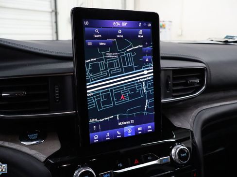 Certified 2023 Ford Explorer Platinum w/ Technology Package image 22