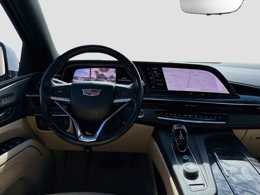 Used 2021 Cadillac Escalade ESV Premium Luxury w/ Driver Assist Tech Package AWD/4WD image 24