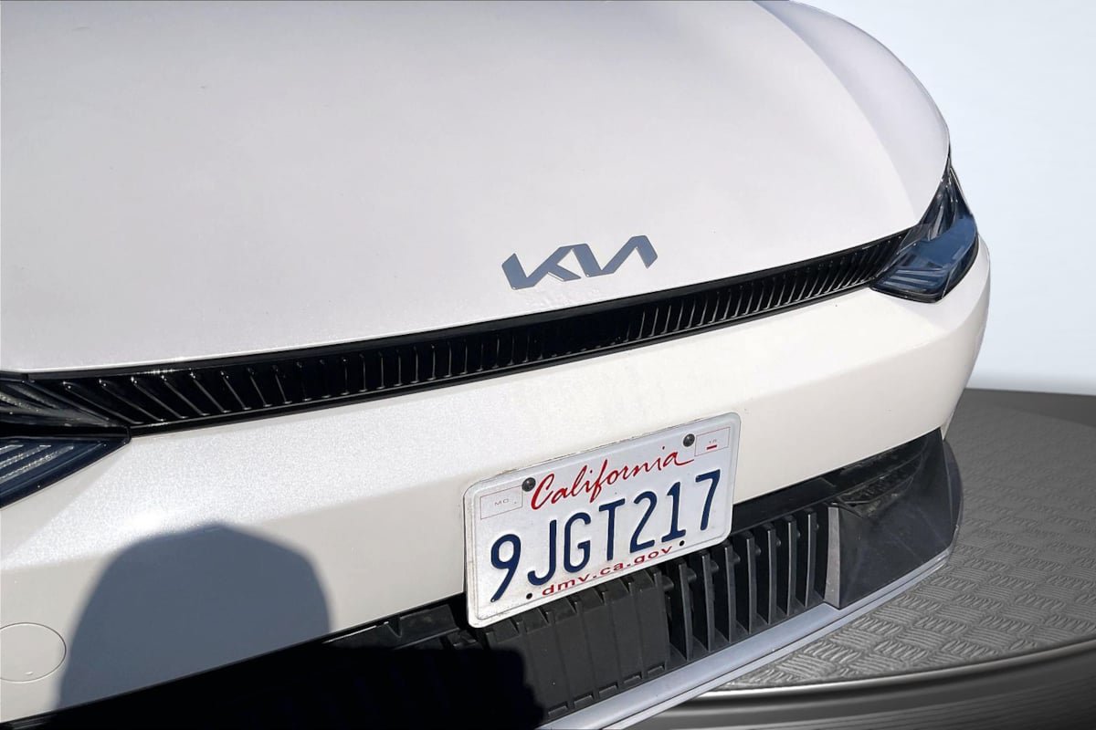 Used 2023 Kia EV6 Light RWD image 28