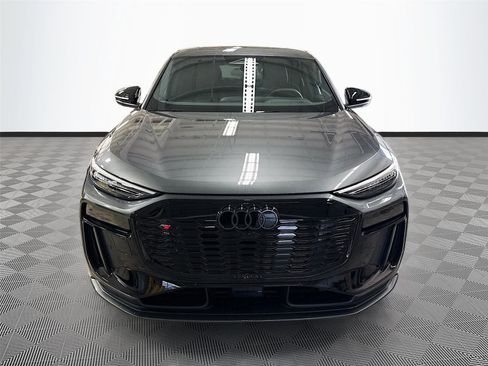 New 2027 Audi SQ6 e-tron Premium Plus AWD/4WD image 2