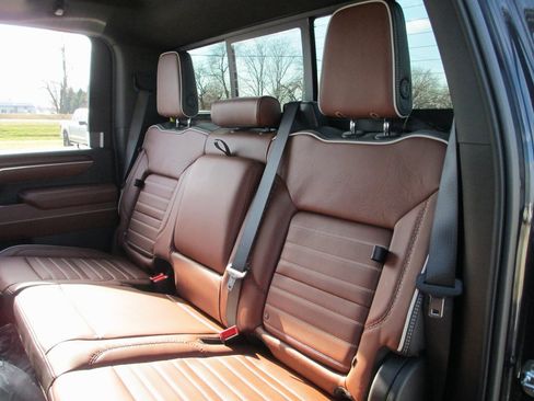 New 2026 GMC Sierra 3500 Denali Ultimate image 13