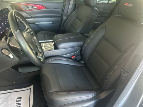Used 2024 Chevrolet Traverse Z71 w/ Enhanced Driving Package AWD/4WD image 16