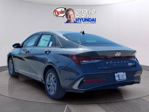 New 2026 Hyundai Elantra Blue image 3