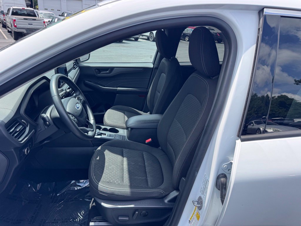 Used 2024 Ford Escape Active FWD image 19