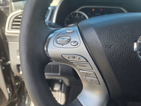 Used 2017 Nissan Murano Platinum w/ Platinum Technology Package FWD image 24