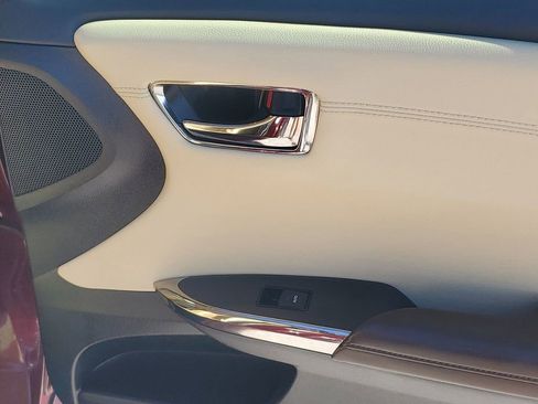 Used 2015 Toyota Avalon XLE image 47