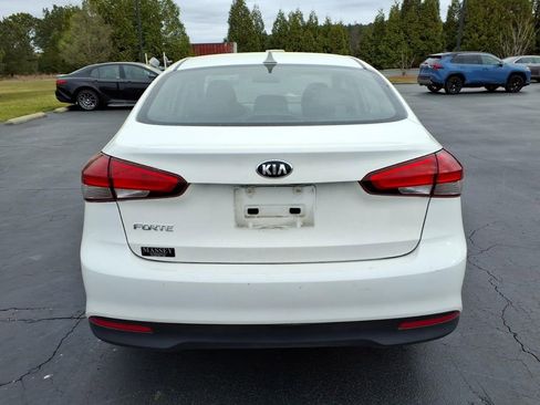 Used 2018 Kia Forte LX image 4