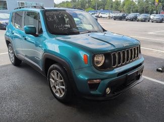Used 2019 Jeep Renegade Latitude FWD video 1