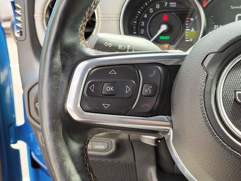 Used 2022 Jeep Wrangler Unlimited Sahara AWD/4WD image 21