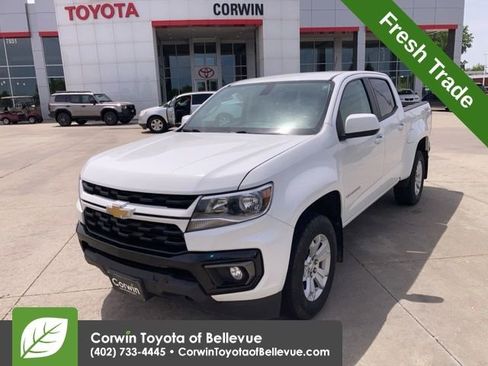 Used 2021 Chevrolet Colorado LT w/ LT Convenience Package AWD/4WD image 8