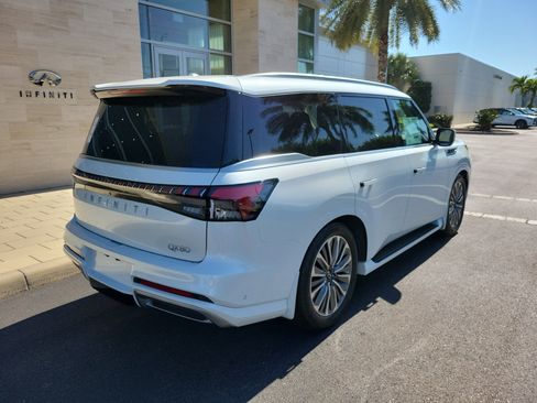 New 2026 INFINITI QX80 Luxe w/ Cargo Package RWD image 4