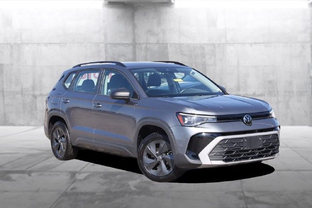 Used 2025 Volkswagen Taos S FWD image 2