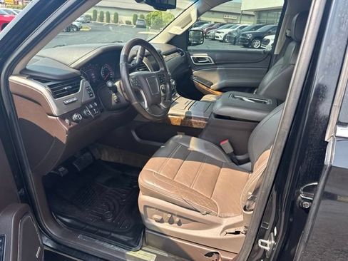 Used 2015 GMC Yukon XL Denali w/ Touring Package AWD/4WD image 10