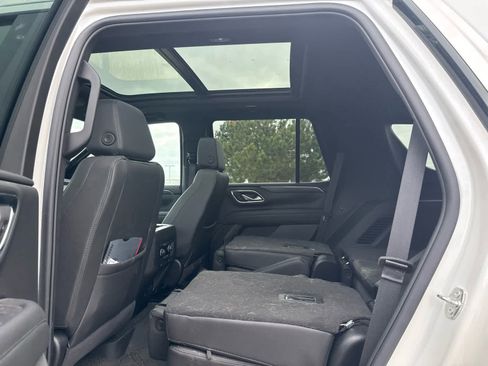 Used 2024 Chevrolet Tahoe LT w/ LT Signature Package image 6