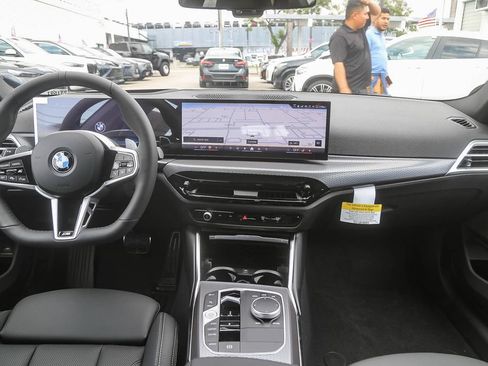 New 2026 BMW 330i Sedan w/ M Sport Package RWD image 9