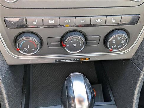 Used 2014 Volkswagen Passat 1.8T Wolfsburg Edition image 14