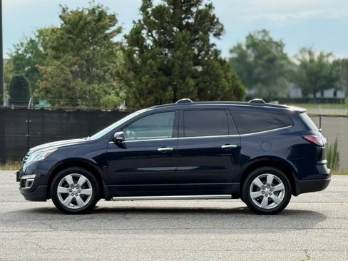 Used 2016 Chevrolet Traverse LT w/ Style and Technology Package AWD/4WD image 8
