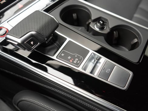 Used 2025 Audi RS 7 Performance image 23