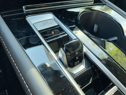 New 2026 Volkswagen Atlas SE image 44