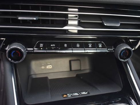 New 2026 Chevrolet Traverse LT w/ Sun and Wheel Package image 31