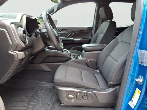 Certified 2023 Chevrolet Colorado Trail Boss w/ LPO, Dark Essentials Package AWD/4WD image 16