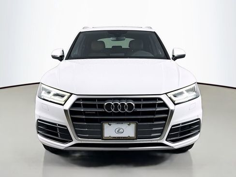 Used 2018 Audi Q5 2.0T Premium Plus w/ Premium Plus Package AWD/4WD image 2