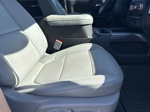 Certified 2022 GMC Sierra 1500 SLT w/ SLT Premium Plus Package image 14