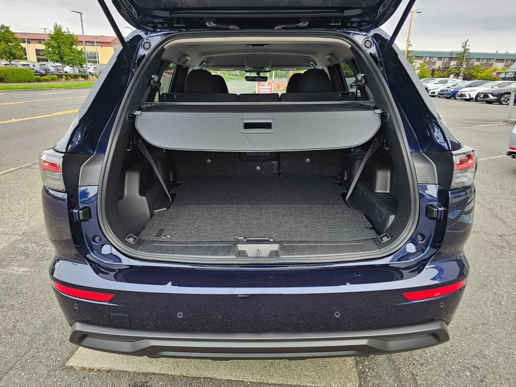 New 2026 Mitsubishi Outlander ES AWD/4WD image 9