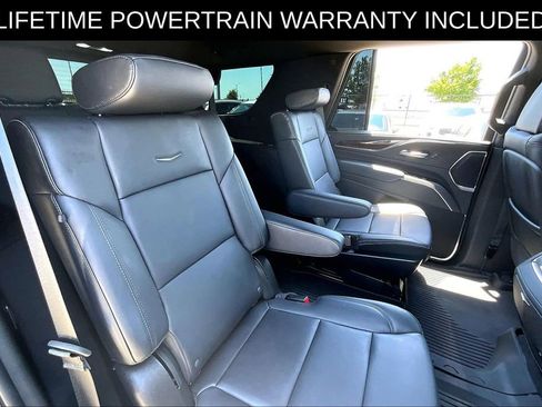 Used 2024 Cadillac Escalade Luxury RWD image 35