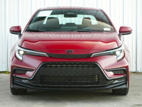 Used 2023 Toyota Corolla SE image 6