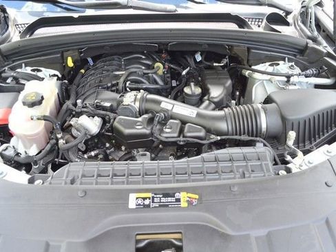 Used 2023 Jeep Grand Cherokee Altitude AWD/4WD image 37