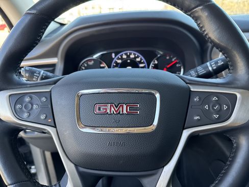 Used 2021 GMC Acadia Denali w/ Denali Ultimate Package image 14