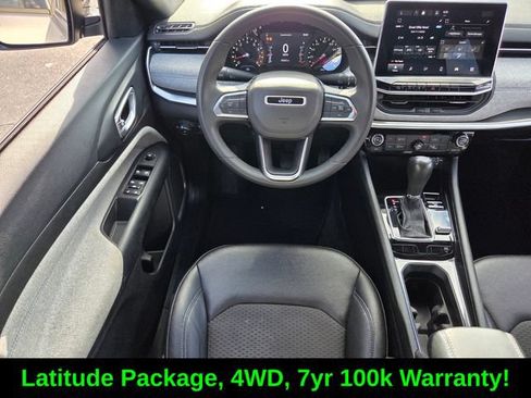 Used 2024 Jeep Compass Latitude AWD/4WD image 12