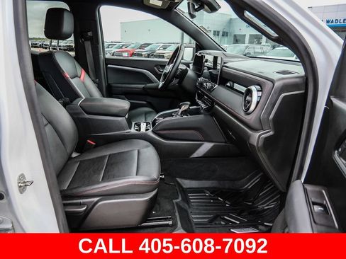Used 2023 Chevrolet Colorado Z71 w/ Z71 Convenience Package 2 AWD/4WD image 16