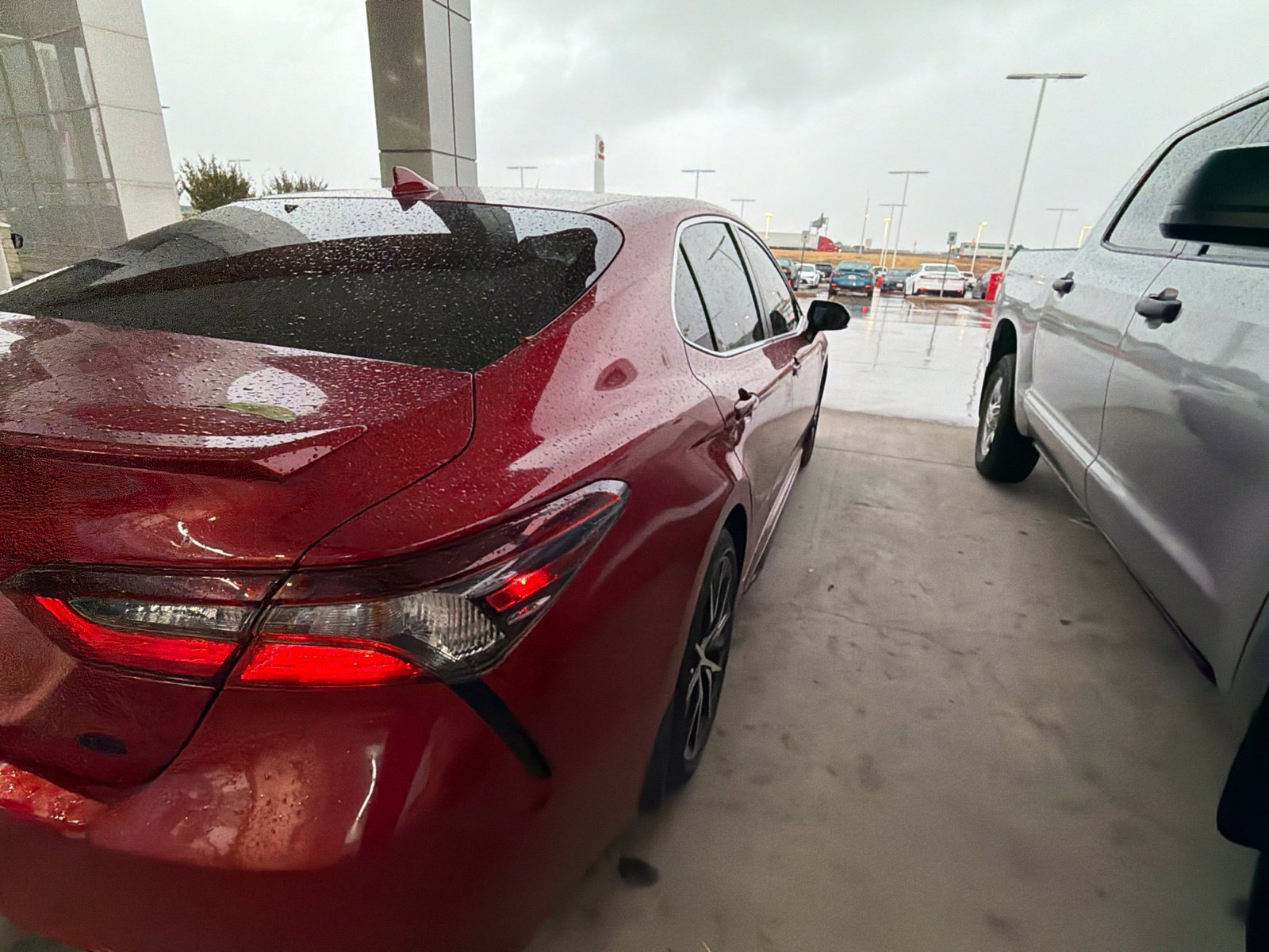 Used 2023 Toyota Camry SE w/ Convenience Package FWD image 22