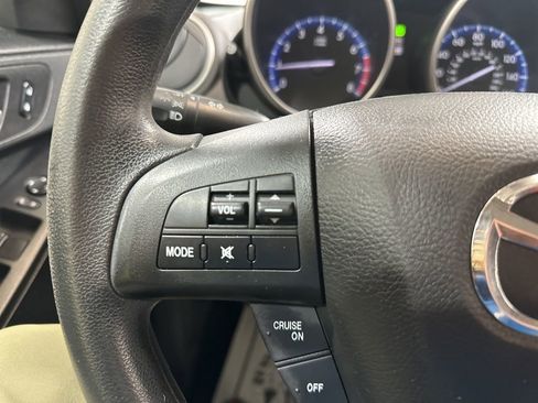 Used 2013 MAZDA MAZDA3 i Sport image 20