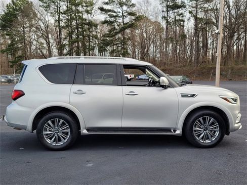 Used 2022 INFINITI QX80 Luxe image 2