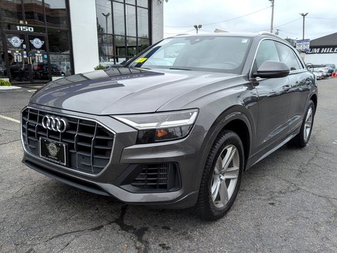 Used 2019 Audi Q8 Premium image 3