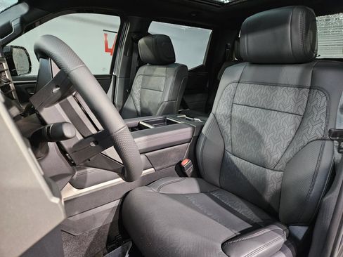 Certified 2025 Toyota Tundra Limited AWD/4WD image 24