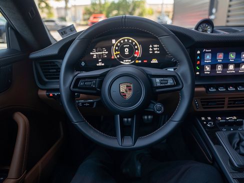 Used 2026 Porsche 911 GT3 RWD image 6