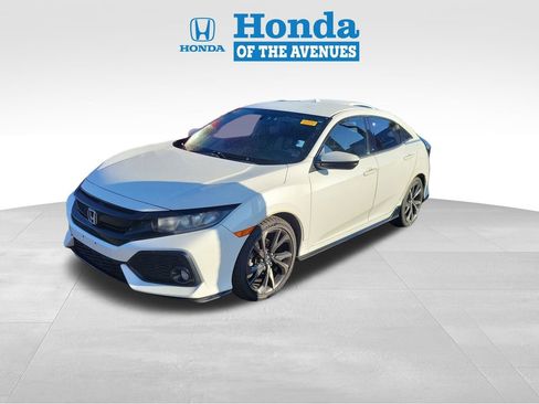 Used 2017 Honda Civic Sport image 3