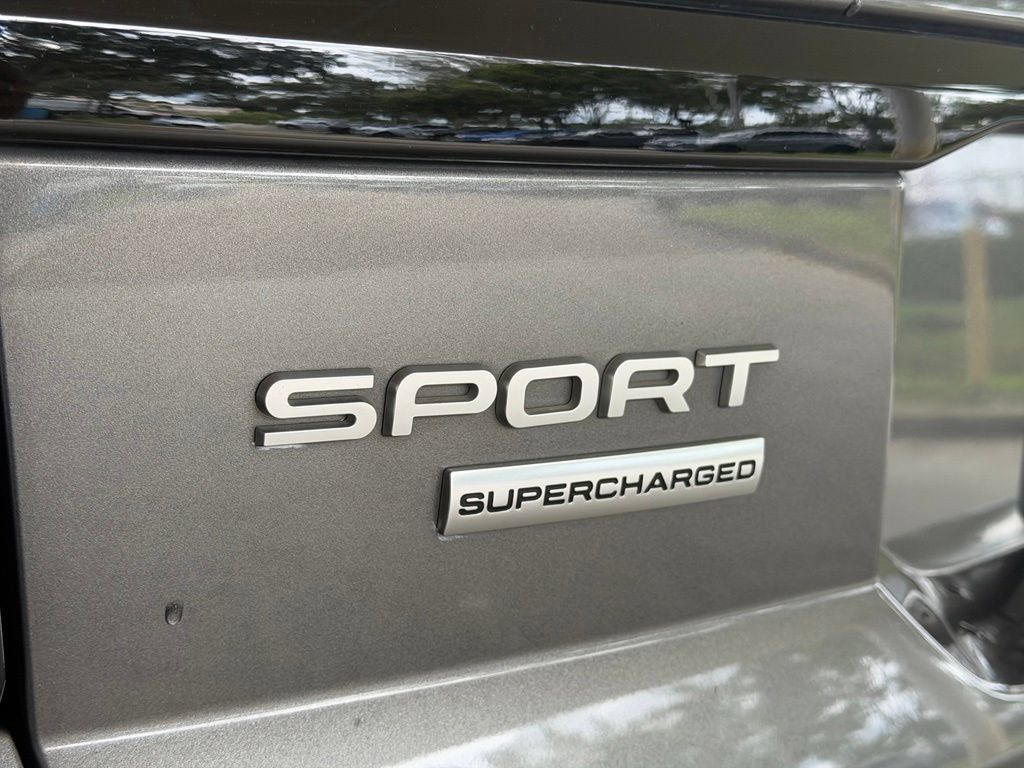 Used 2018 Land Rover Range Rover Sport Supercharged AWD/4WD image 17