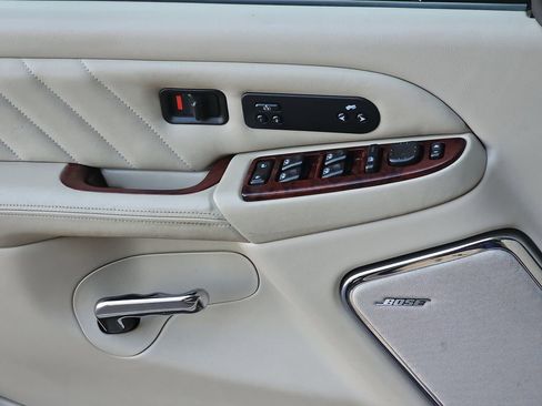 Used 2006 Cadillac Escalade ESV Platinum AWD/4WD image 29