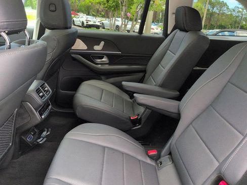 New 2026 Mercedes-Benz GLS 450 4MATIC image 14