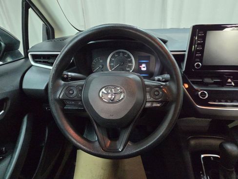Used 2020 Toyota Corolla LE FWD image 26