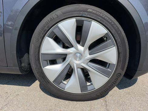Used 2023 Tesla Model Y Long Range AWD/4WD image 12