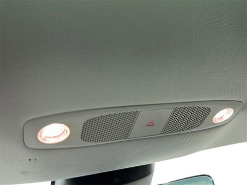 Used 2023 Tesla Model 3 Standard Range image 33